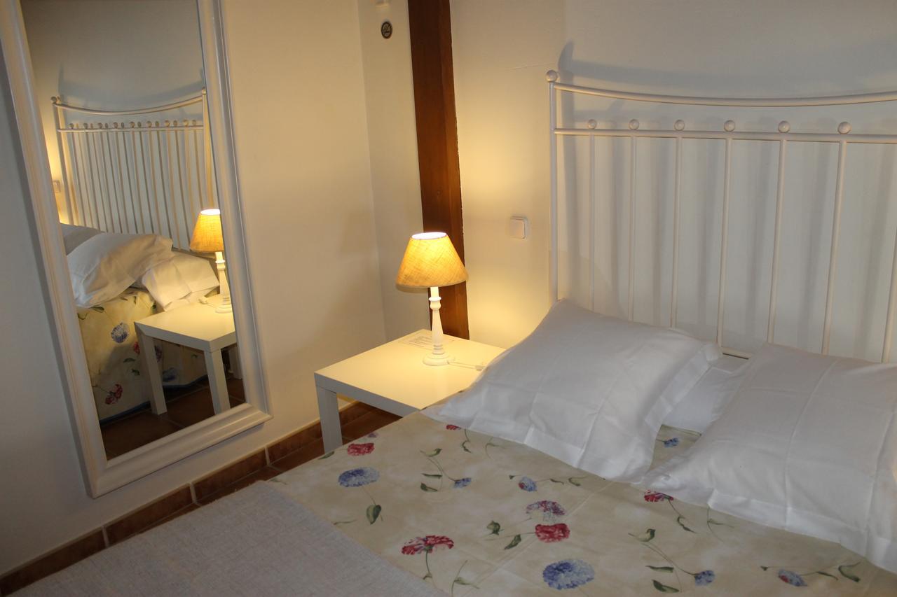 Hostal Rural Luna Y Hostal Rural Lunaposada Candeleda Buitenkant foto