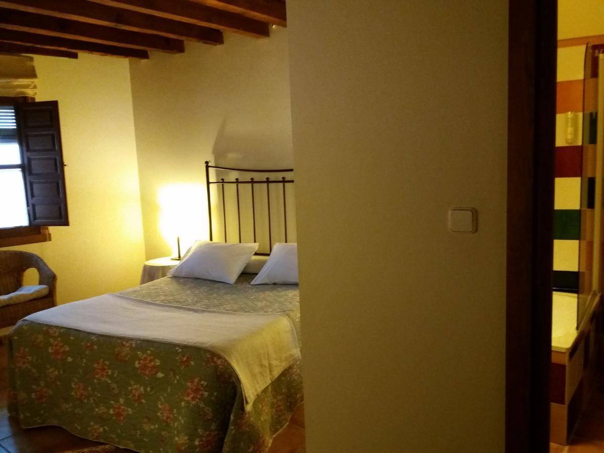 Hostal Rural Luna Y Hostal Rural Lunaposada Candeleda Buitenkant foto
