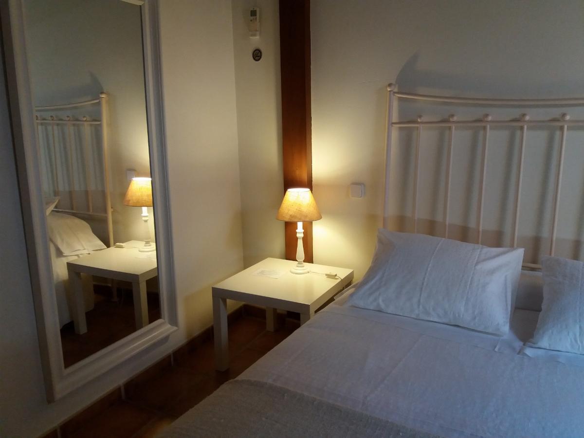 Hostal Rural Luna Y Hostal Rural Lunaposada Candeleda Buitenkant foto