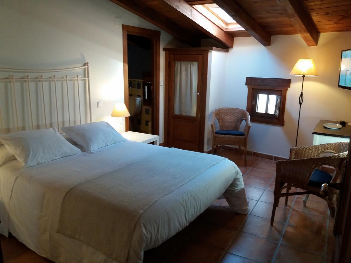Hostal Rural Luna Y Hostal Rural Lunaposada Candeleda Buitenkant foto