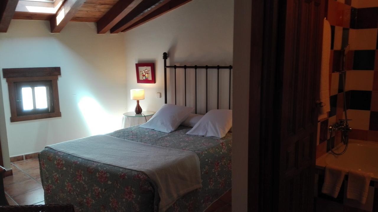Hostal Rural Luna Y Hostal Rural Lunaposada Candeleda Buitenkant foto